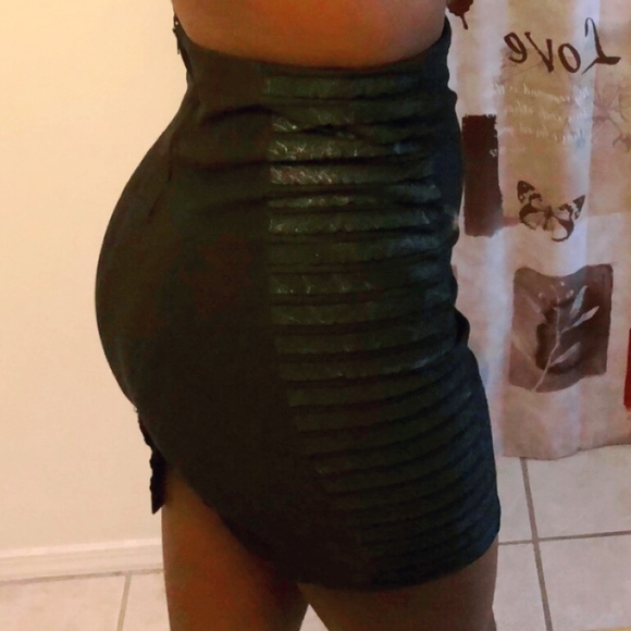 DOTS black high waisted pencil skirt - Picture 1 of 4